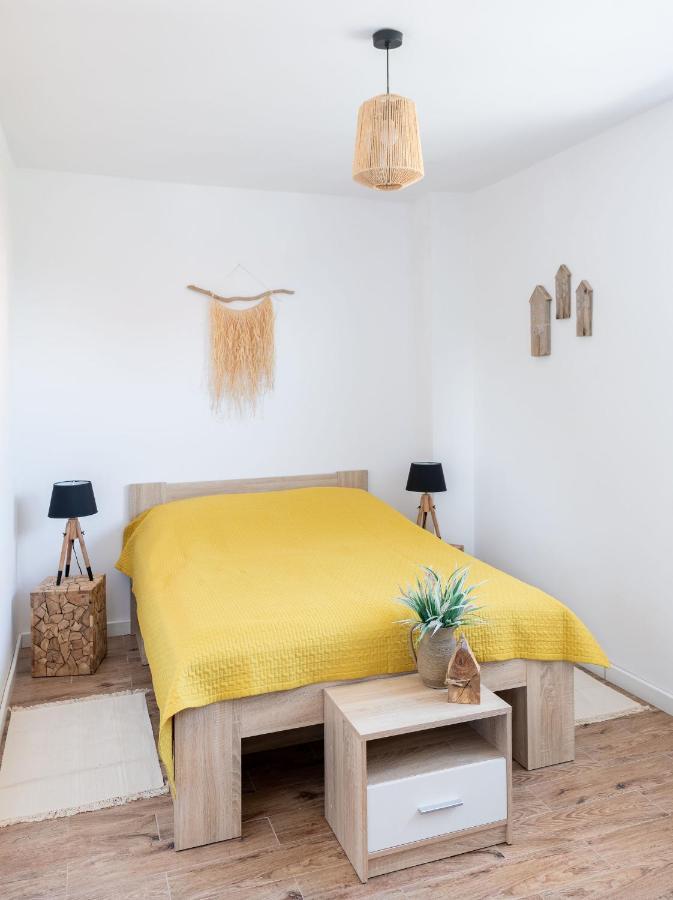 Apartamento Dom Latarnika Jarosławiec Exterior foto